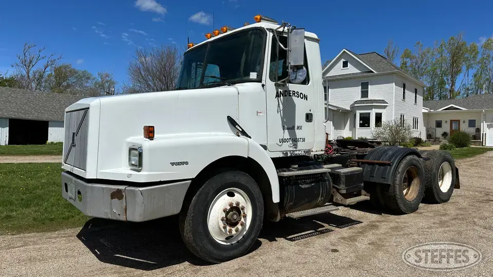 1999 Volvo WG Conventional Truck without Sleeper