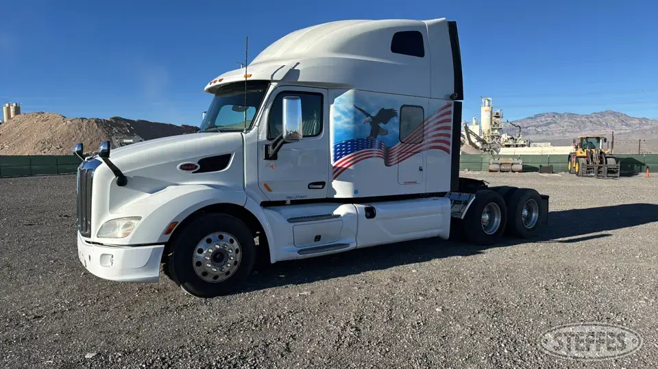 2020 Peterbilt 579 Conventional Truck with Sleeper