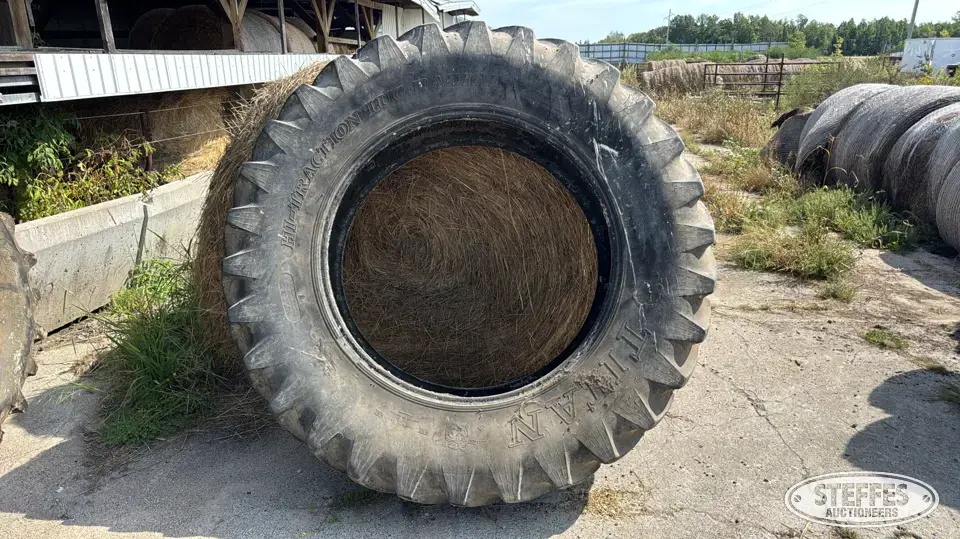 (1) Titan Hi-Traction Lug 480/80R42 tire Tractor-Implement Tire