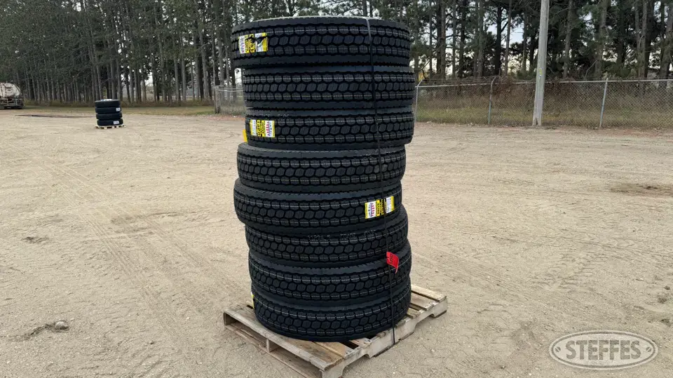 (8) Zwarthz 152/149L 11R24.5 Tires Truck Tire