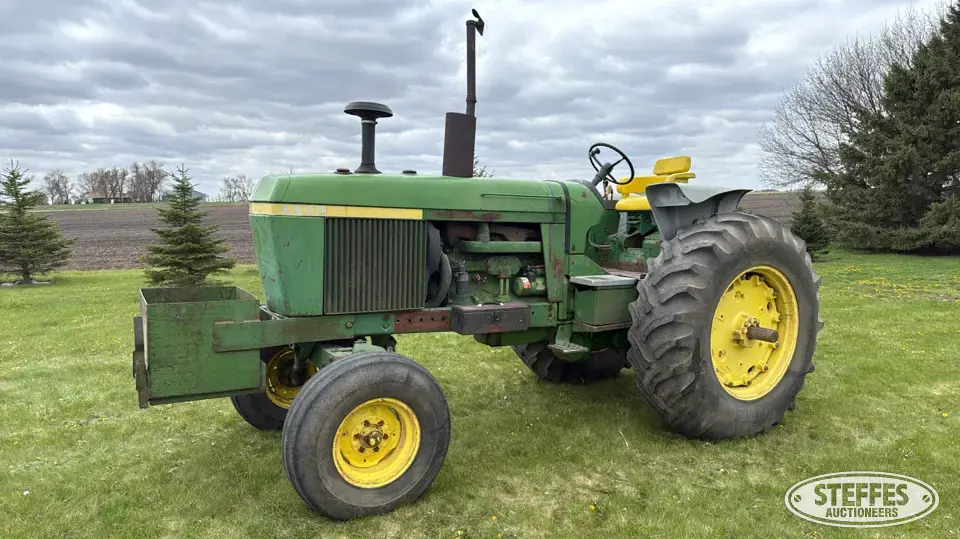 1973 John Deere 4230 2WD Tractor