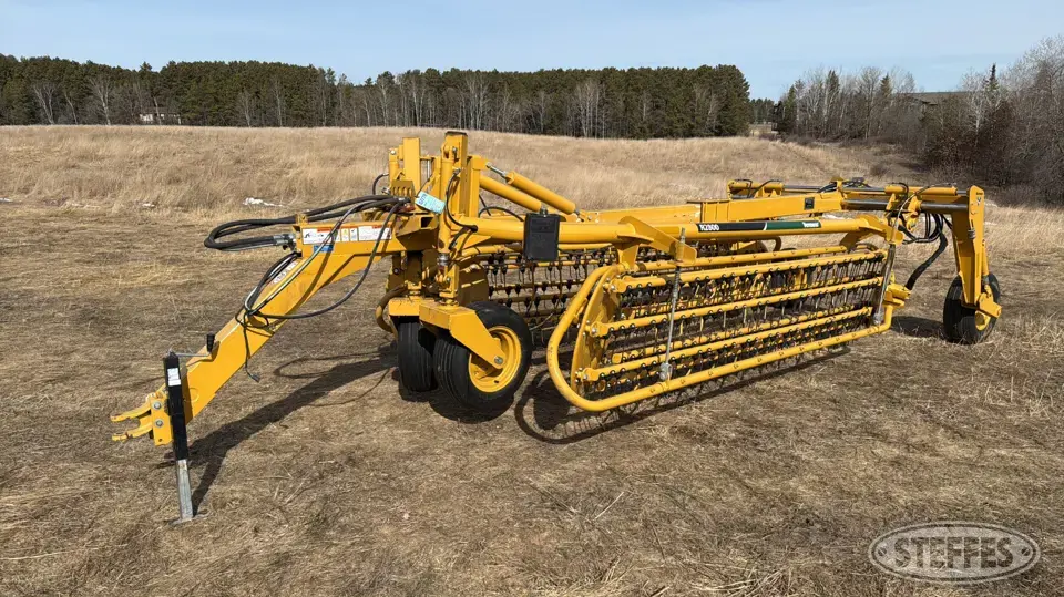 2022 Vermeer R2800 Rake