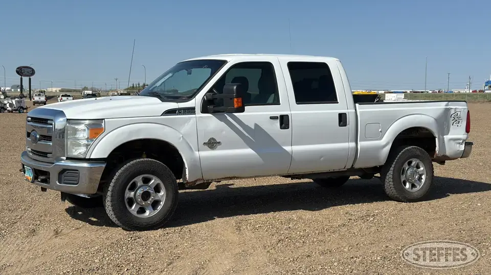 2014 Ford Super Duty F-350 XLT 1 Ton Pickup