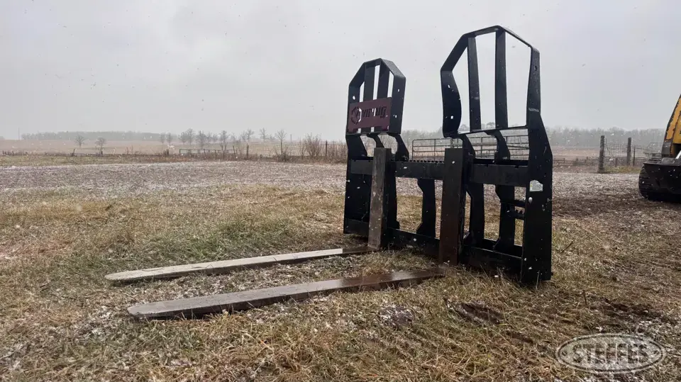 Virnig Pallet Forks Skid Steer Fork