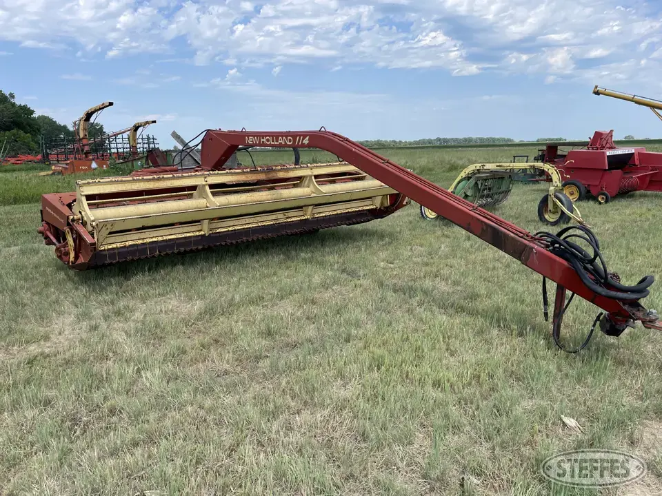 New Holland 114 Mower Conditioner