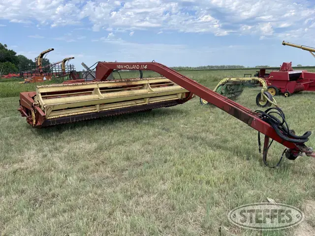New Holland 114