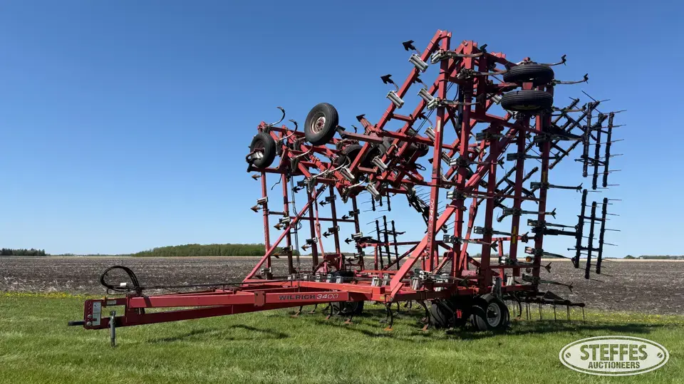 Wil-Rich 3400 Field Cultivator