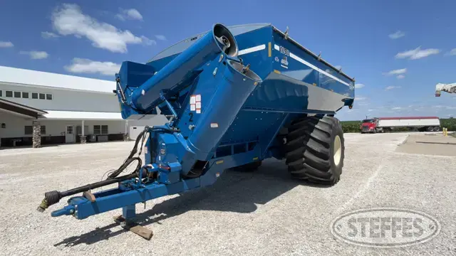 2009 Kinze Harvest Commander 1050