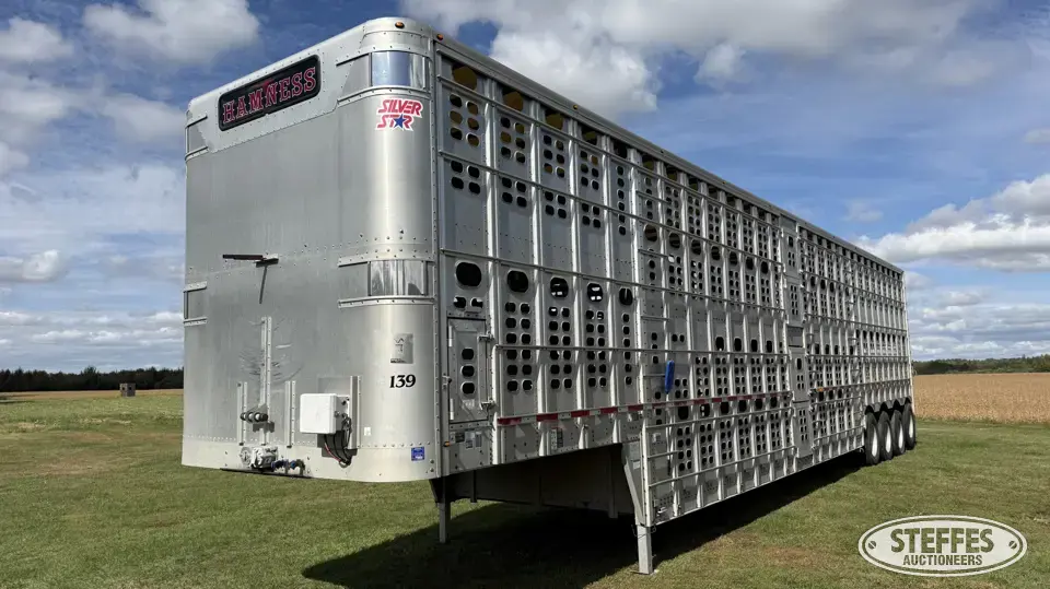 2012 Wilson PSDCL-402 Semi Livestock Trailer