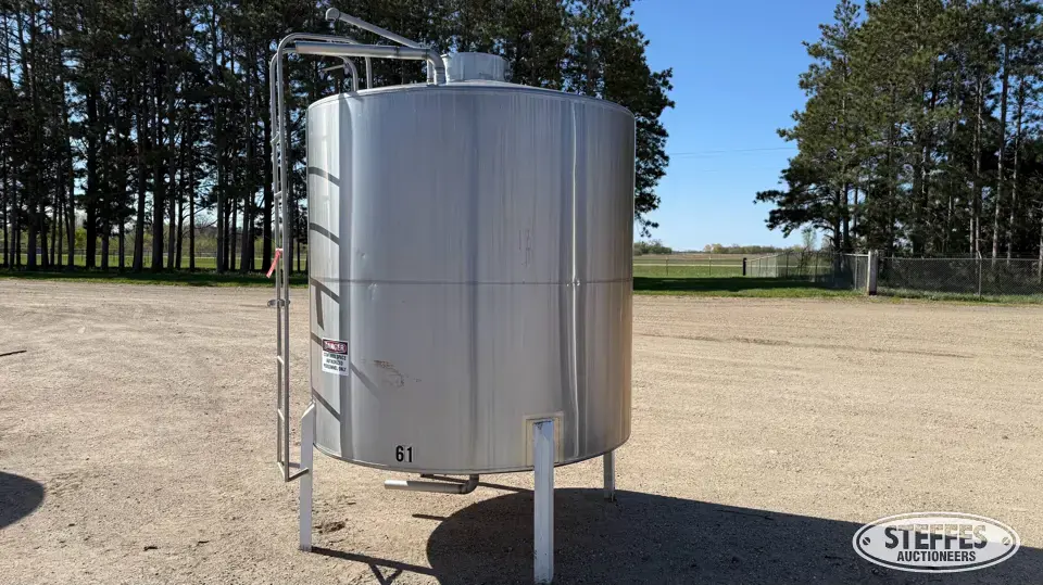 1,600 gal. SS tank Stainless Steel Tank