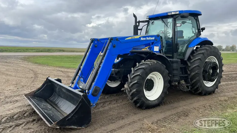 2008 New Holland T7040 MFWD Tractor