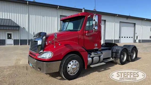 2007 Freightliner Columbia 120