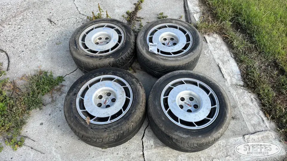 (4) Corvette 255/50ZR16 tires Passenger-Light Truck Tire