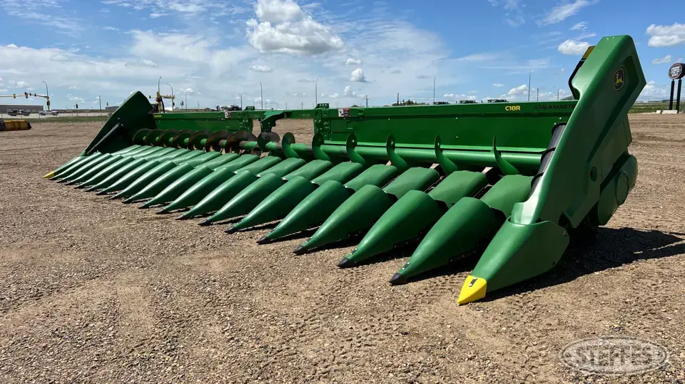 2022 John Deere C18R Corn Head