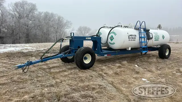 P&H tandem NH3 trailer