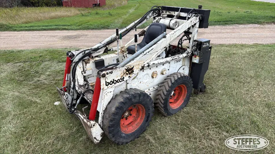 1980 Bobcat 610 Wheeled Skid Steer