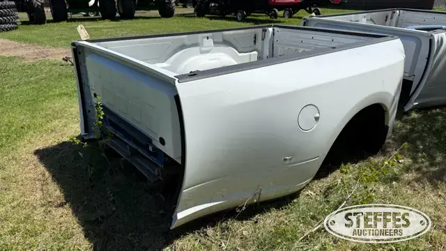 2022 Ram dually pickup box
