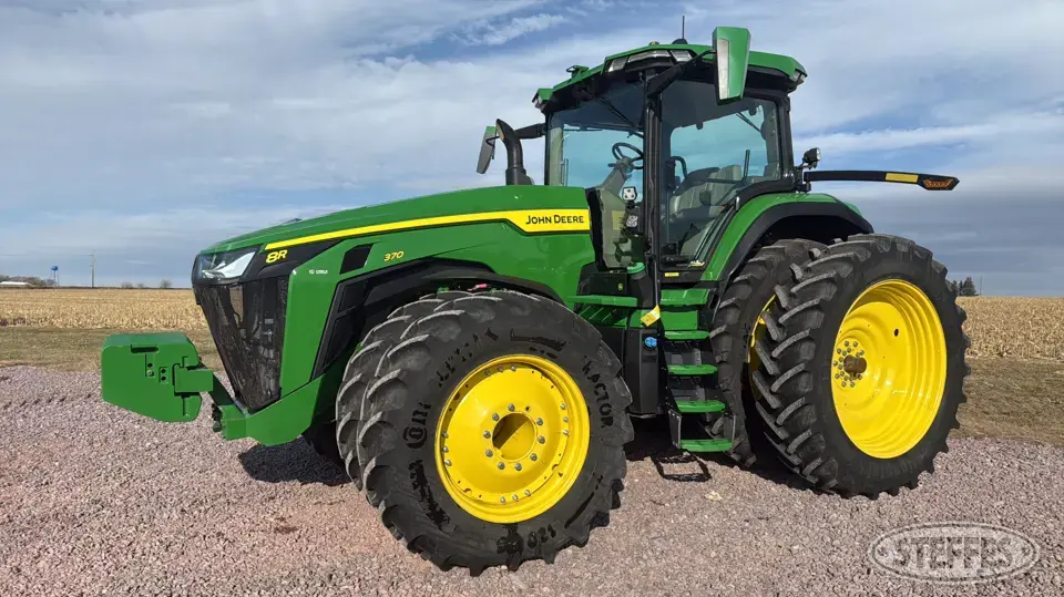 2023 John Deere 8R 370 MFWD Tractor