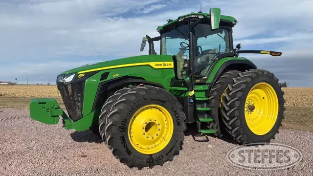 2023 John Deere 8R 370