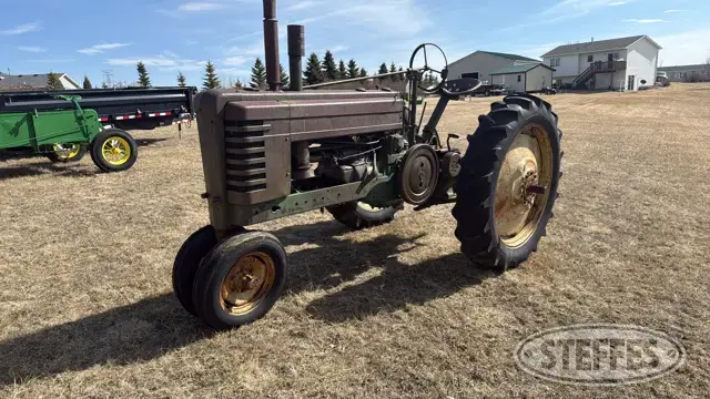 1943 John Deere B