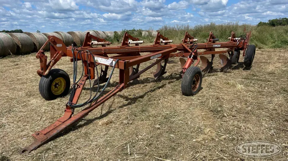 Wil-Rich 2900 Plow