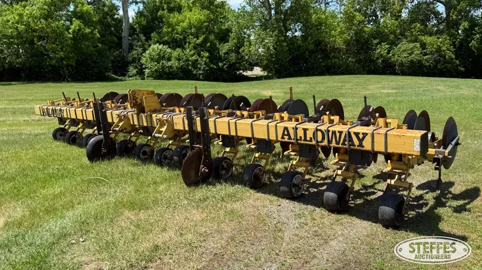 Alloway row crop cultivator