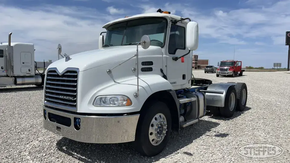 2014 Mack CXU613 Conventional Truck without Sleeper