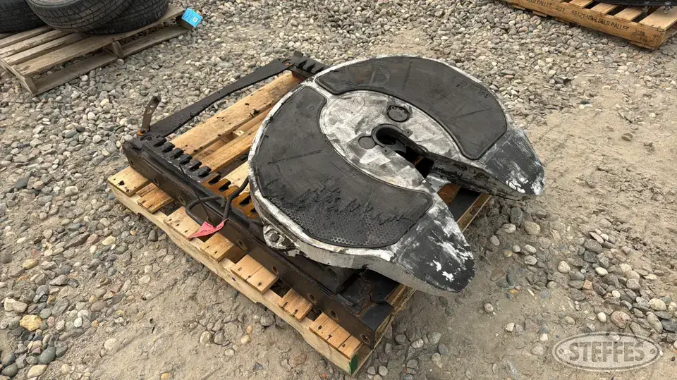 Holland FWALH824XL00 Truck-Trailer Part