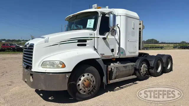 2007 Mack CXN613
