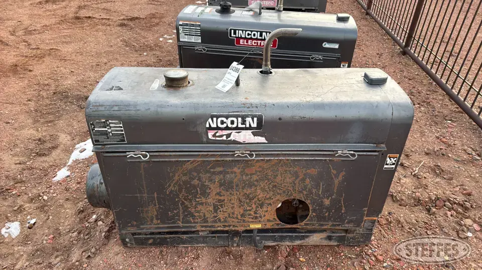 Lincoln Electric Classic 300D Welding