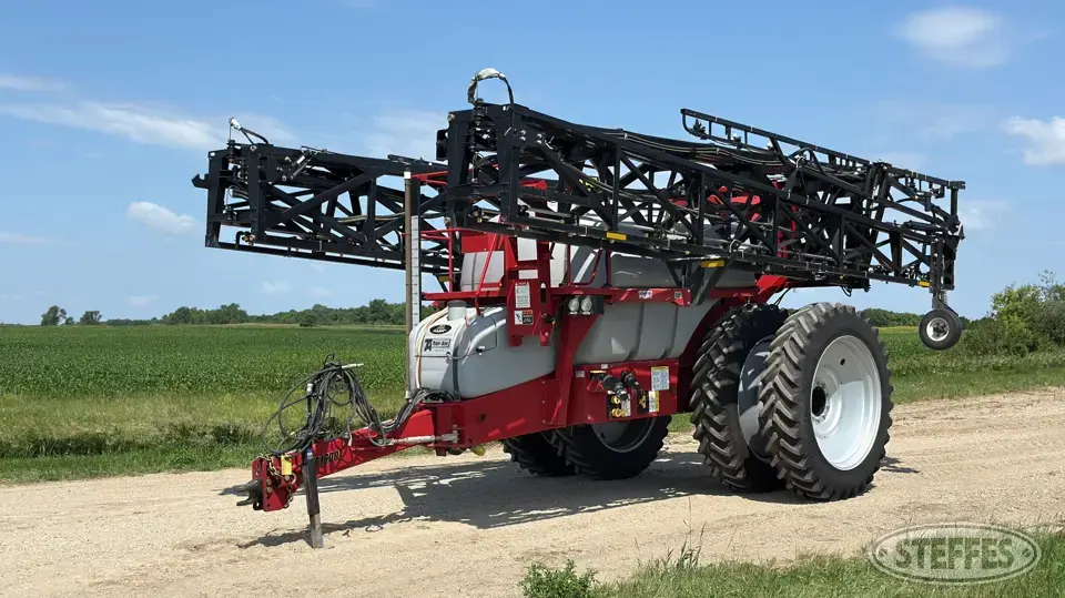 2015 Top Air TA1600 Pull-Type Sprayer