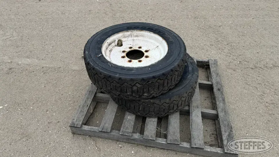 (2) Goodyear 225/75R19.5 Tires Construction Equipment Tire