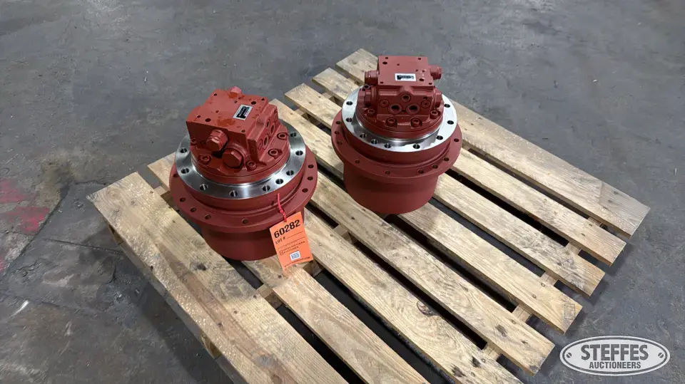 (2) Nachi hydraulic wheel motors Manure Application Equipment