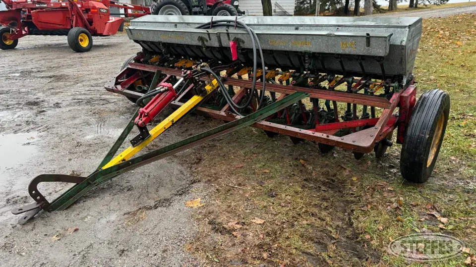 Minneapolis Moline Press Drill