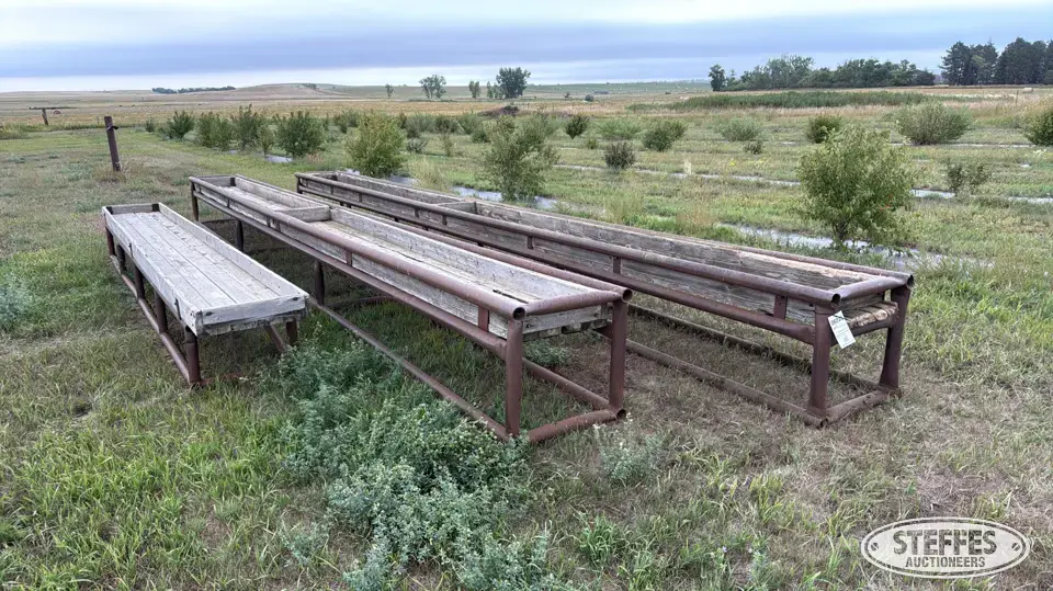 (3) Feed bunks Feeders and Bunk