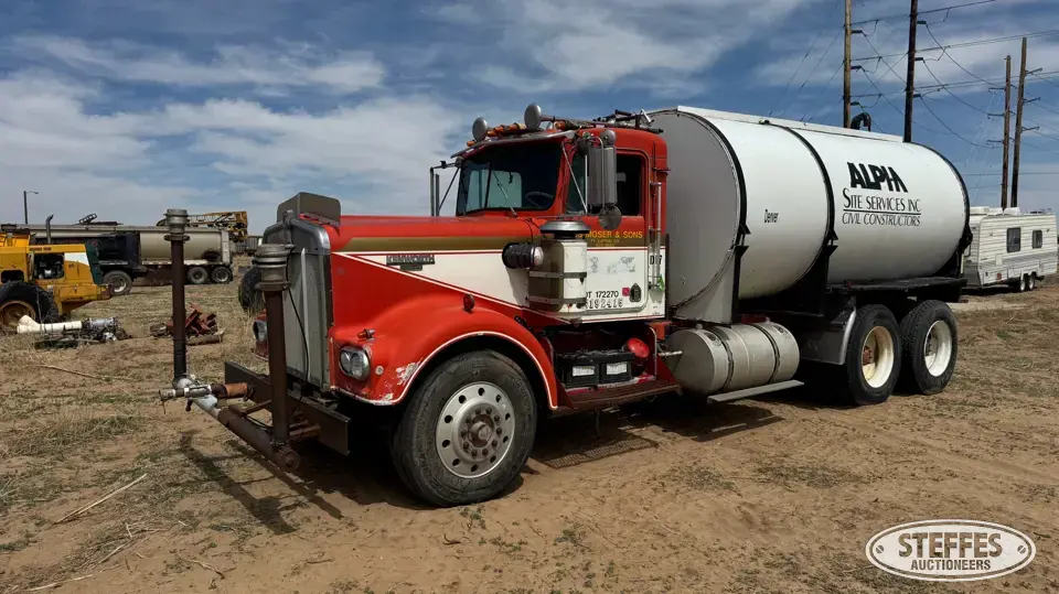 1981 Kenworth W900A Water Truck