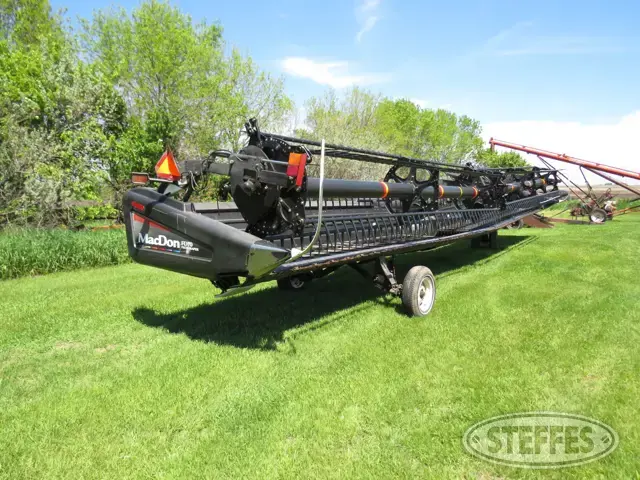 2007 MacDon FD70