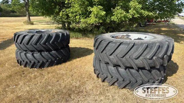 (4) Michelin Agribib 520/85R38 tires