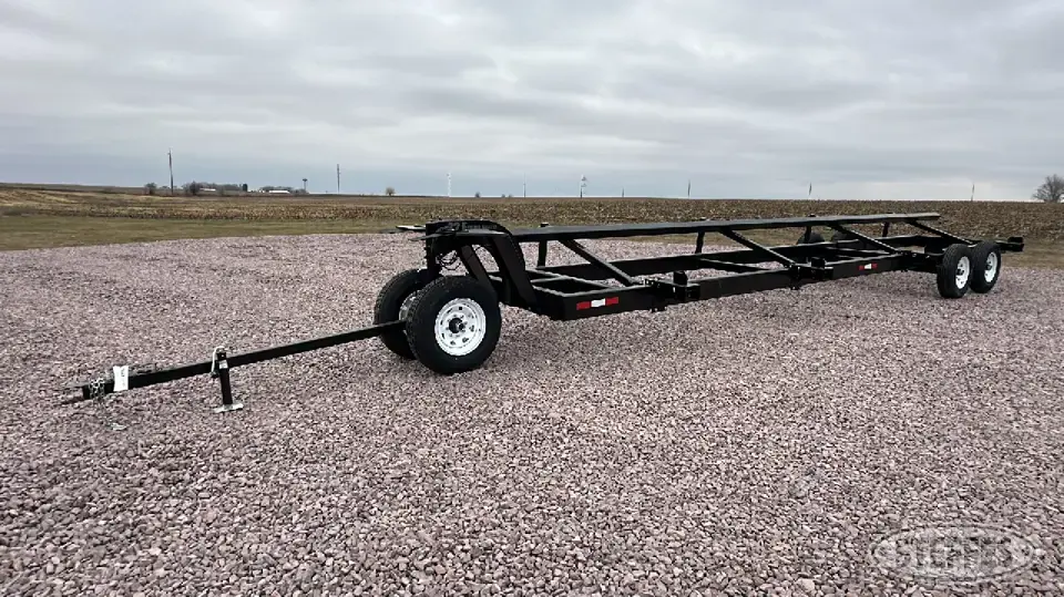 2023 FW Mfg 32F Header Trailer