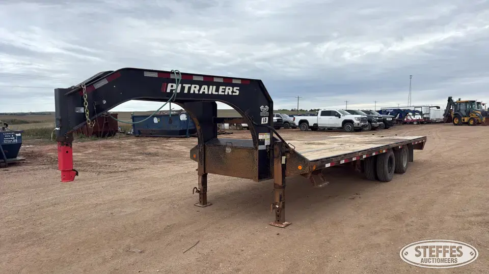 2022 PJ 3F332 Flatbed Trailer