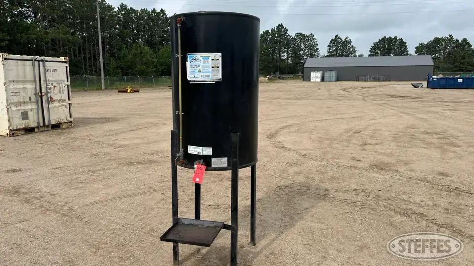 Derson Mfg. Oil and Gas Tank