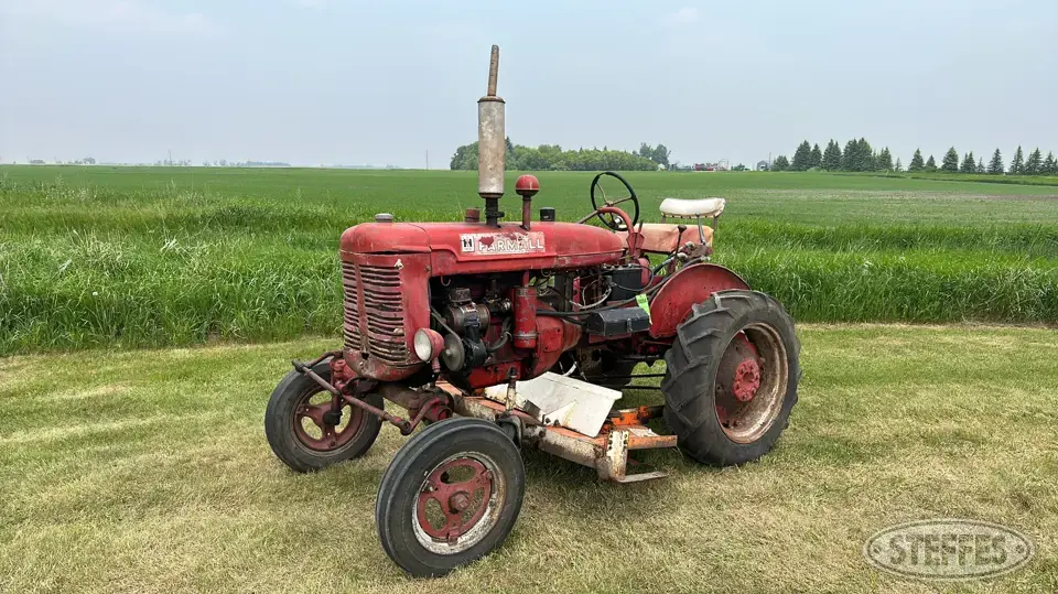 1944 McCormick Farmall Cultivision A Collectible Tractor