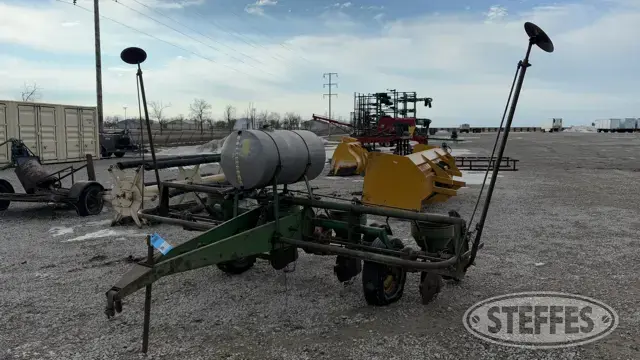 John Deere 494