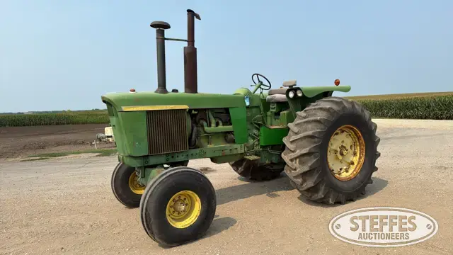 1969 John Deere 4520