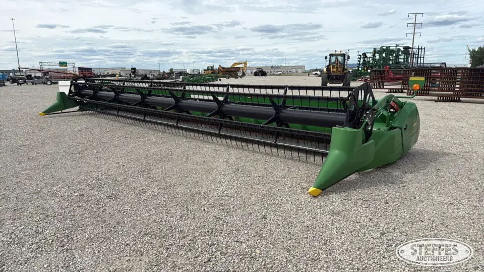 2019 John Deere 635F Flex Head
