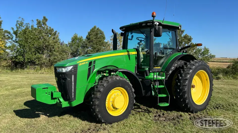 2013 John Deere 8285R MFWD Tractor