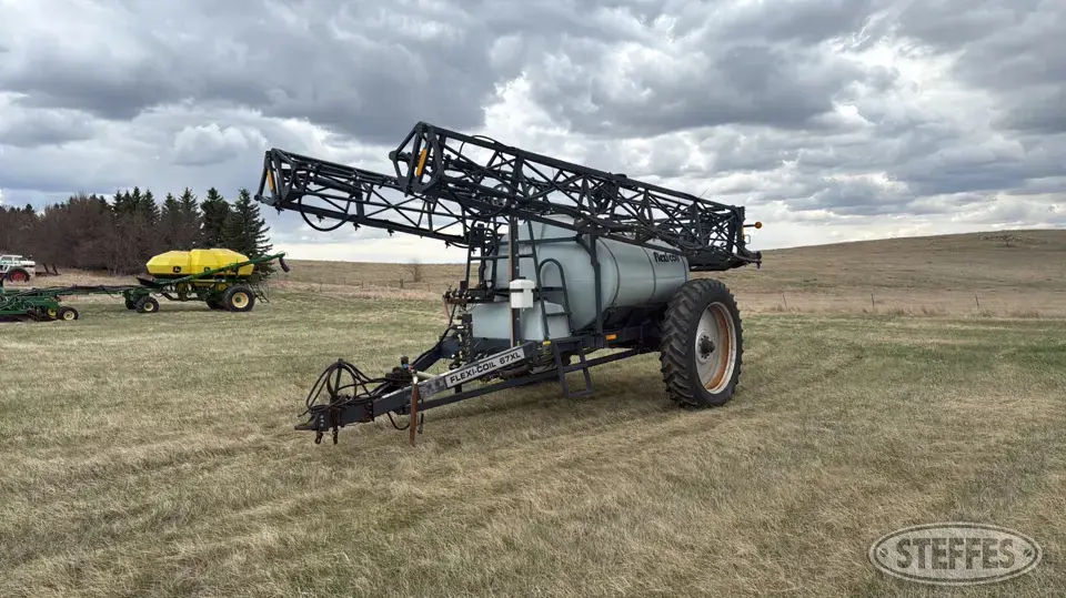 Flexi-Coil 67XL Pull-Type Sprayer