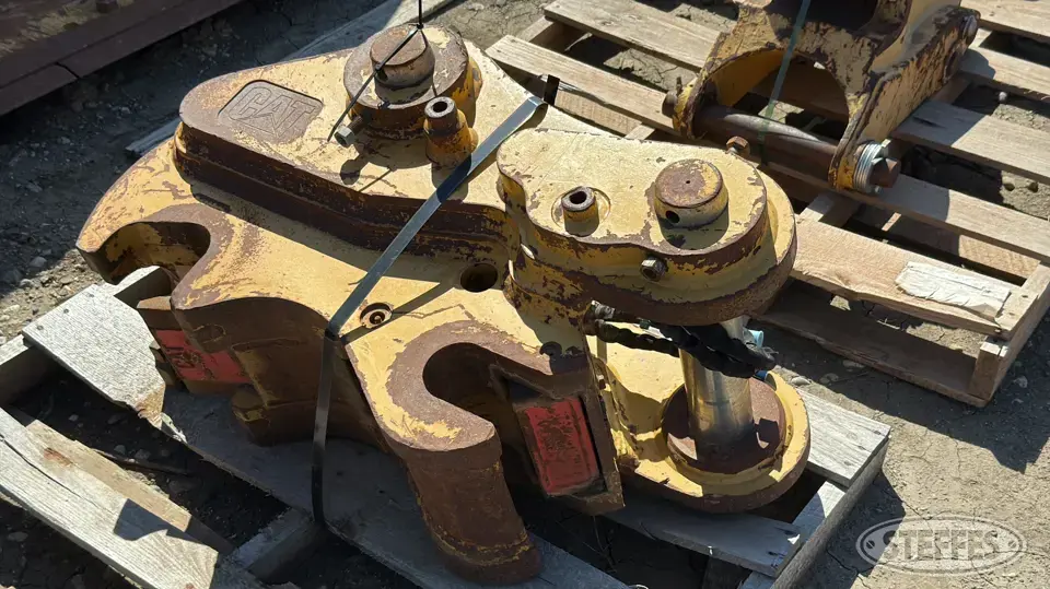 2017 CAT 320D Excavator Attachment