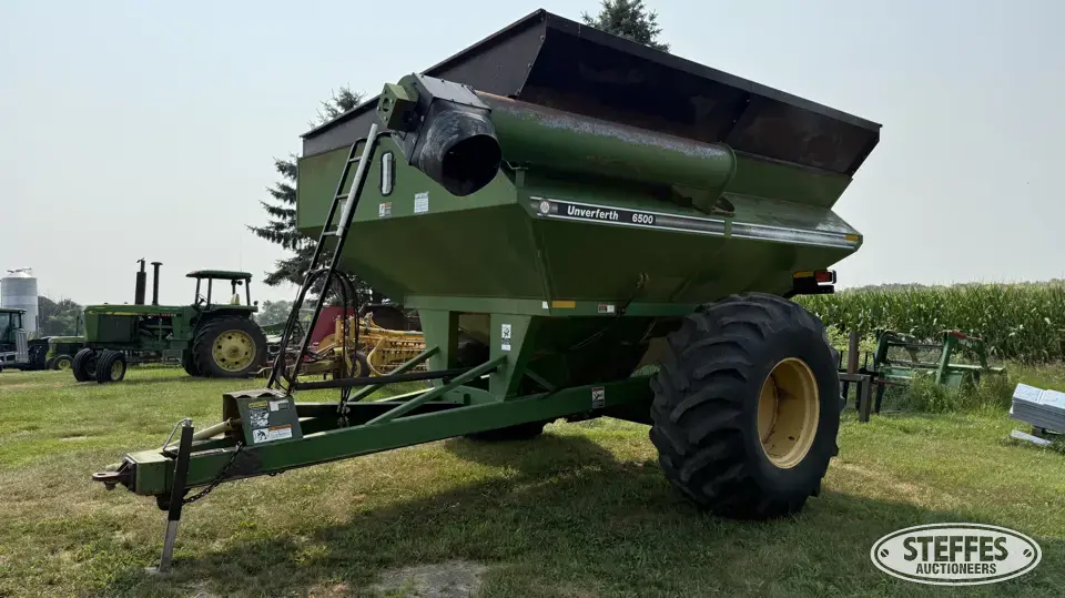Unverferth 6500 Grain Cart