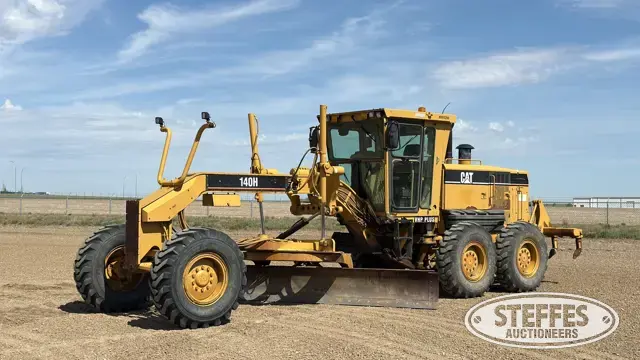 2006 CAT 140H VHP Plus